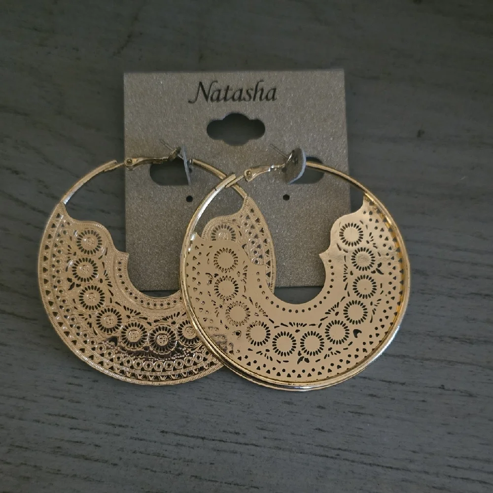 Natasha Couture Elegant Gold Hoop Earrings - Picture 1 of 1